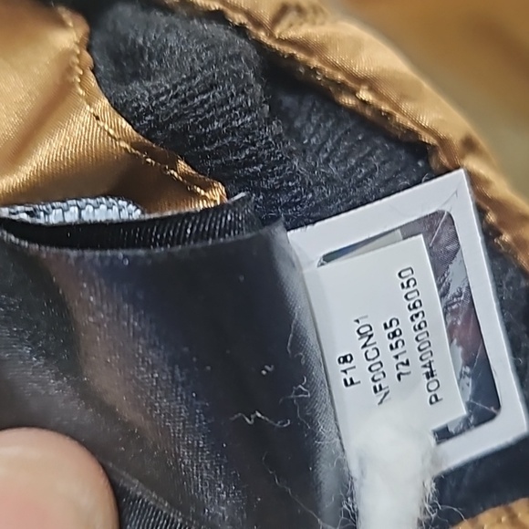 Girls NorthFace Reversible jacket zip up - Picture 9 of 9